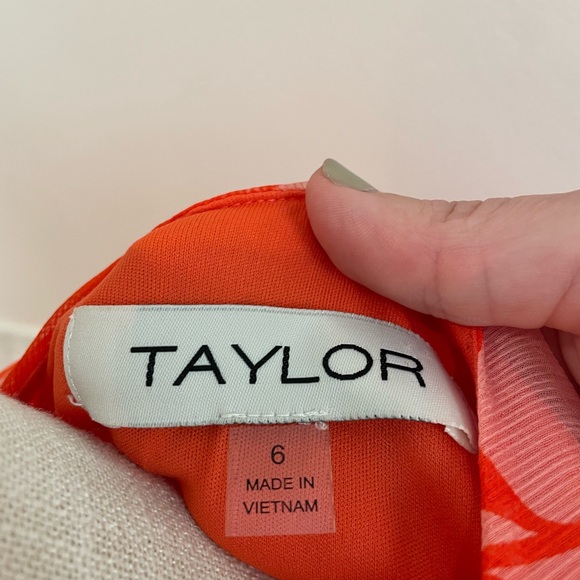 TAYLOR Women’s Dress - Size 6 - Picture 3 of 5